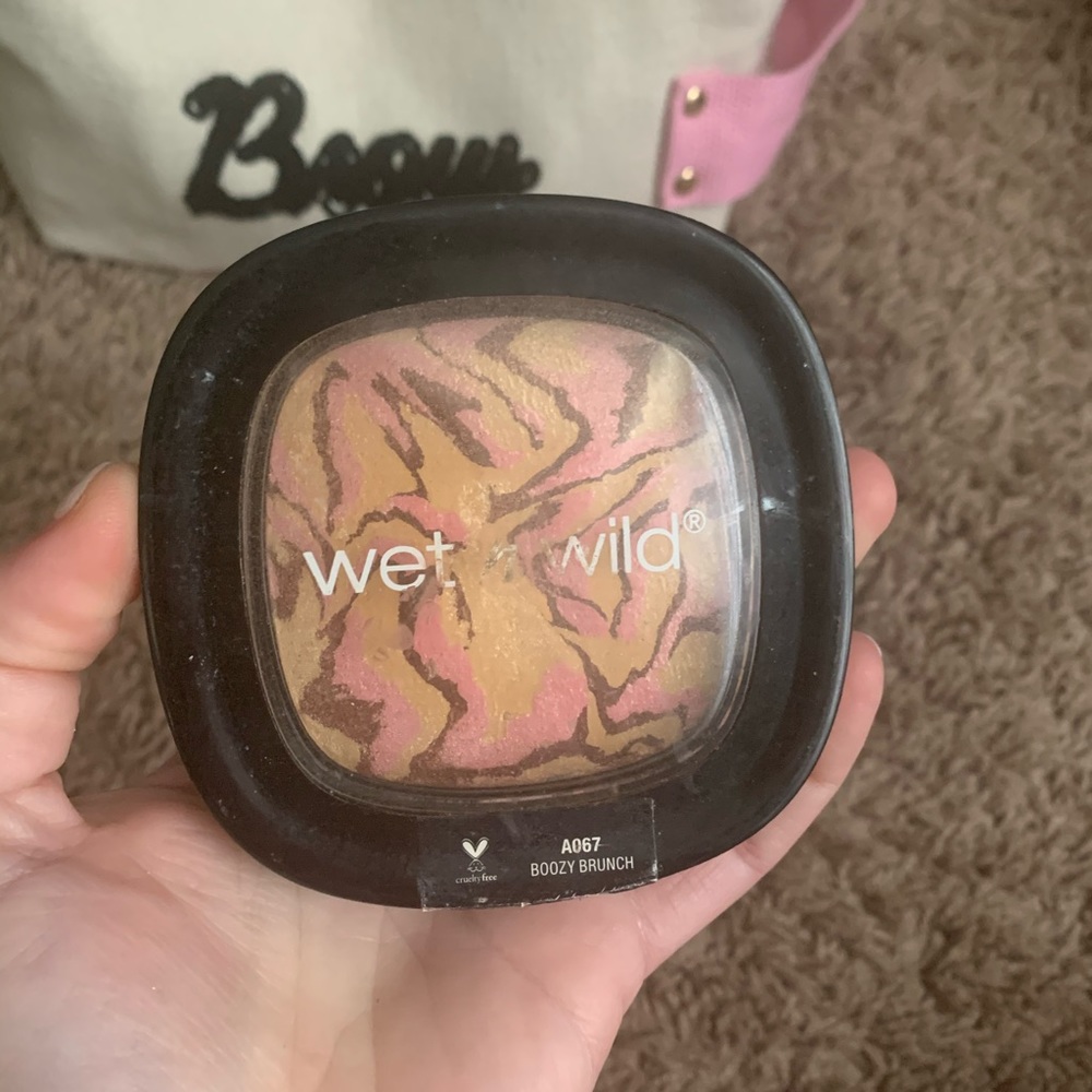Wet n Wild Boozy Brunch Highlighter ✨✨